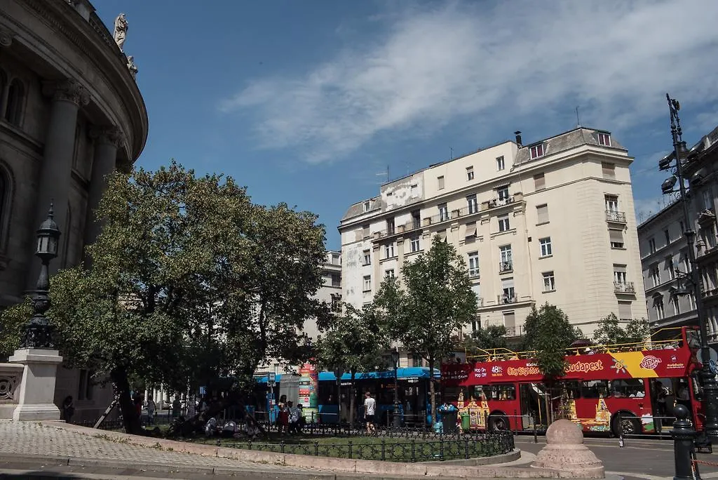 Ariel Studio Close To St. Stephen Basilica 부다페스트 0*,  헝가리